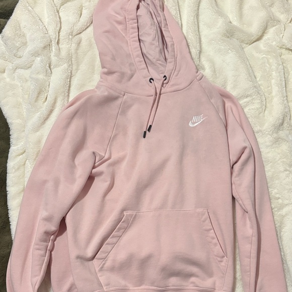 Nike Tops - Nike Light Pink Hooded Pullover Sweatshirt
